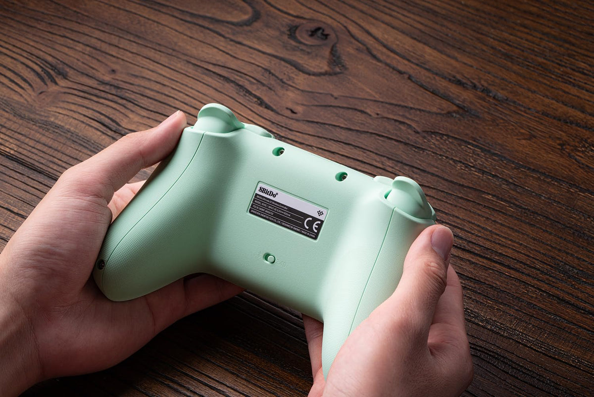 8Bitdo Ultimate 2C Wireless Controller for Windows PC and Android, with 1000 Hz Polling Rate, Hall Effect Joysticks and Triggers, and Remappable L4/R4 Bumpers (Transparent Black)